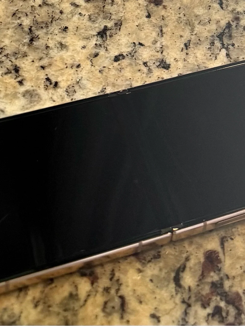 Samsung flip 4 256 gb in pink gold Foldable phone